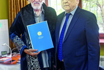 ҚАЗАҚ ӘДЕБИЕТІНІҢ АБЫЗЫ 90 ЖАСҚА ТОЛДЫ