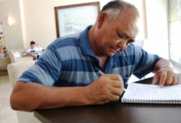 БIР КҮНI  ТАЛАСБЕК КIРIП КЕЛДI...