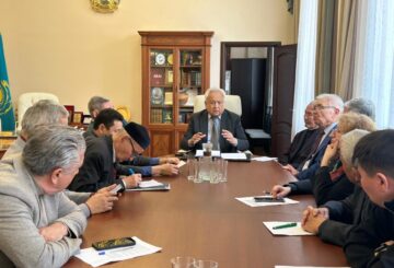 ҚАЛАМГЕРЛЕР ІШКІ САЯСАТ ТҰЖЫРЫМДАМАСЫН ТАЛҚЫЛАДЫ