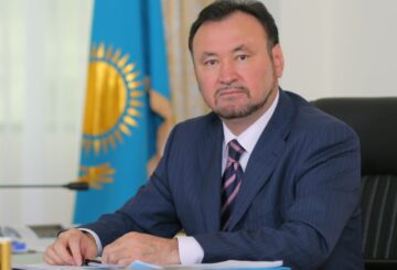 БІЗДІҢ МҰХАҢ