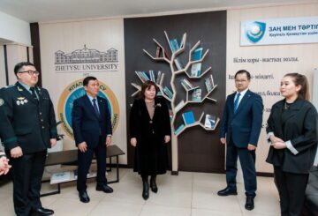 Жетісу университетінде «Заң мен тәртіп» қағидаты аясында кітап бұрышы ашылды