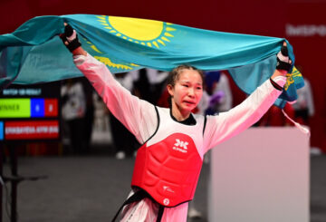 Айым алтын медальмен оралды