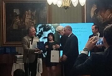 Халықаралық  әдеби сыйлықтың жеңімпазы