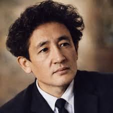 ТУҒАН ЖЕРГЕ КӨЛЕҢКЕСІН ТҮСІРГІСІ КЕЛМЕГЕН АҚЫН